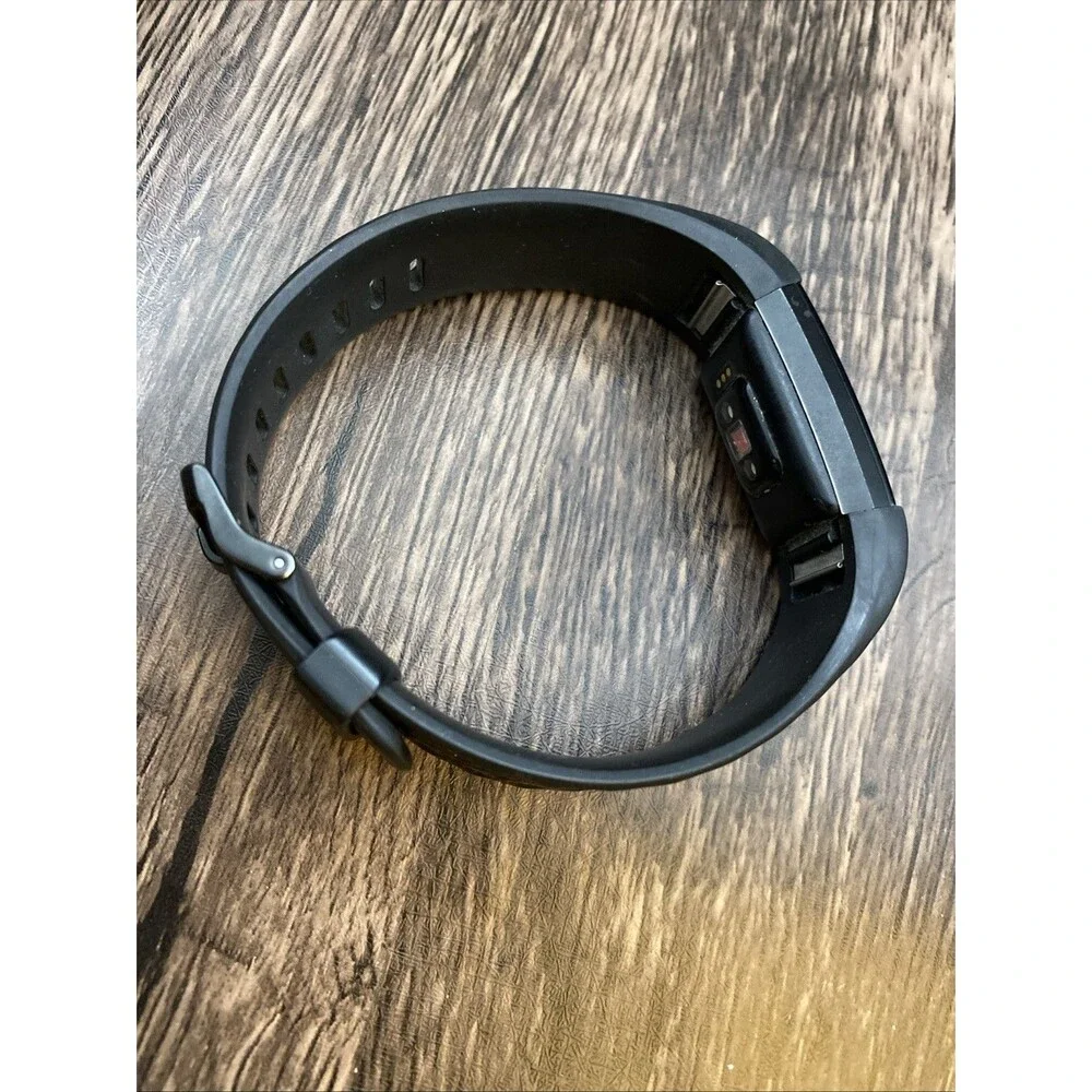 Fitbit Charge Black with 3 Extra Bands Working